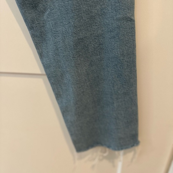 BOGO Madewell Curvy Perfect Vintage Jean with raw hem - Picture 10 of 10